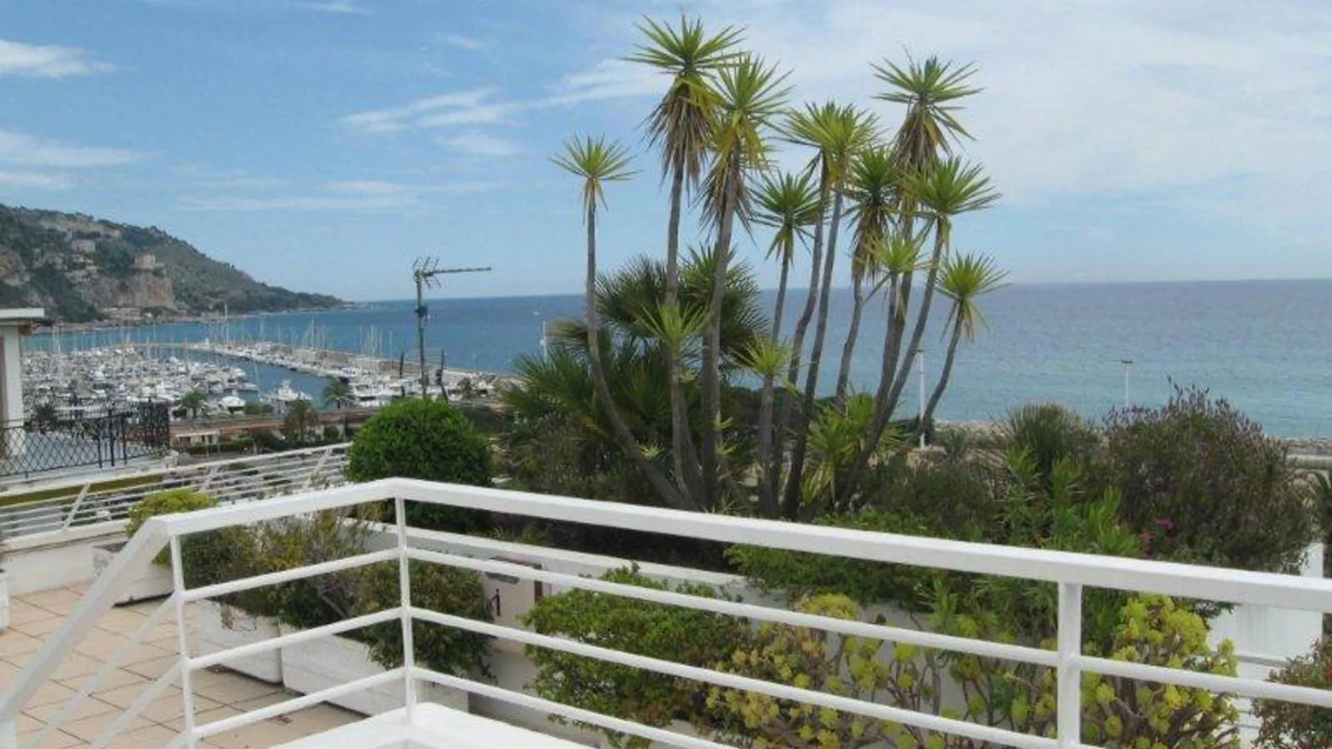 멍똥 Superbe 3P Climatise Avec Grande Terrasse Et Parking - Fr-1-196-290 아파트